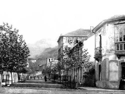 La Calle Carreño Miranda 